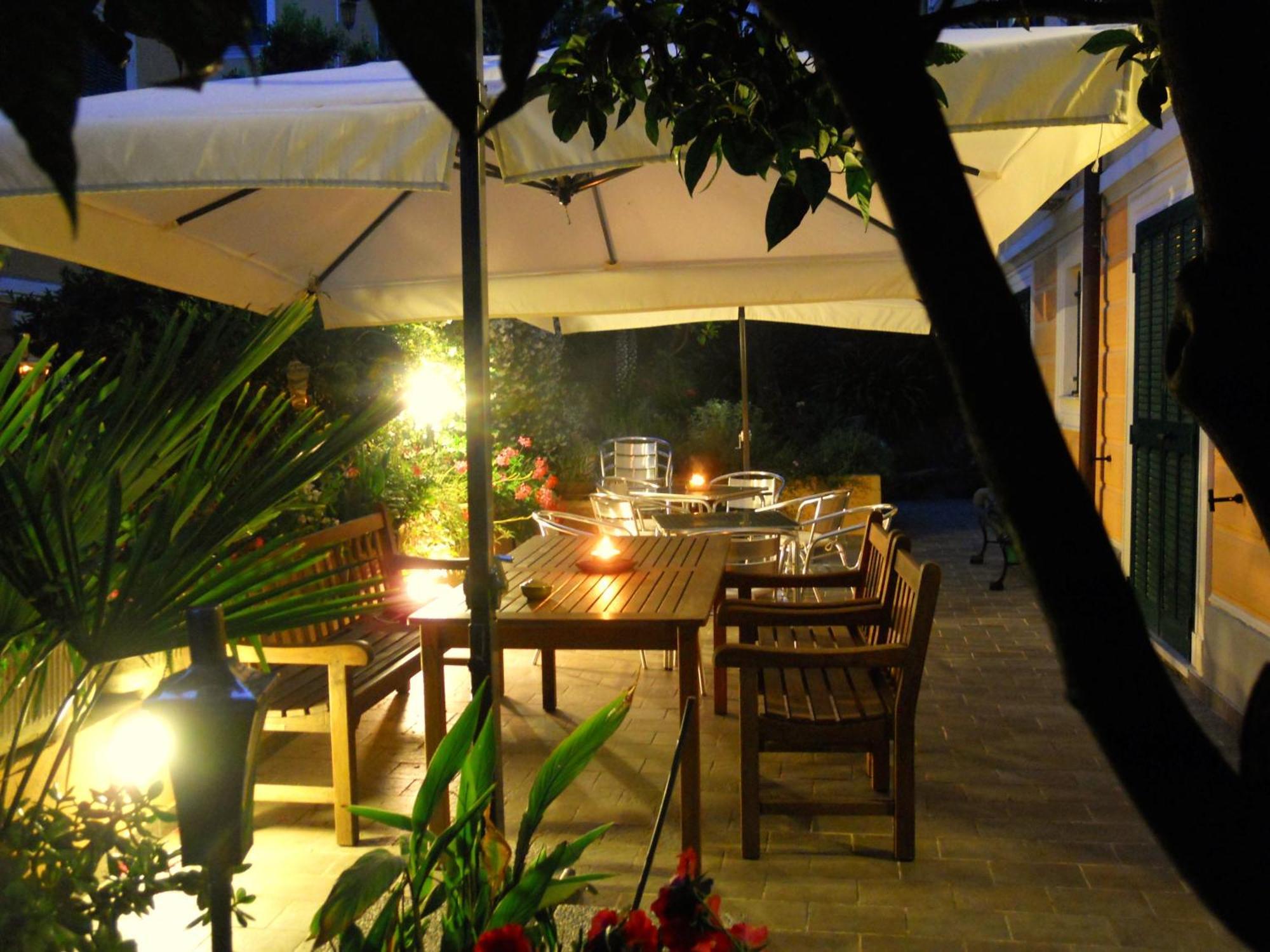 Locanda Villa Moderna Genua Exterior foto